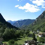 Bellevue アパートホテル